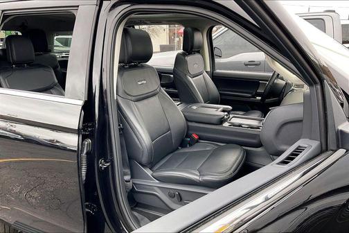 Black Metallic 2025 Ford Expedition Platinum