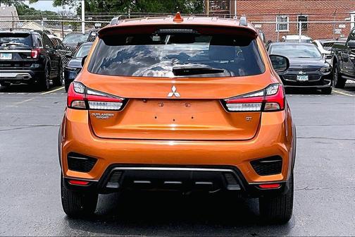Orange Sunrise Metallic 2022 Mitsubishi Outlander Sport 2.4 GT