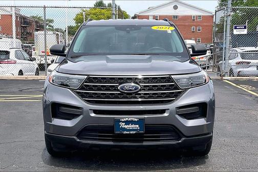 Carbonized Gray Metallic 2021 Ford Explorer XLT