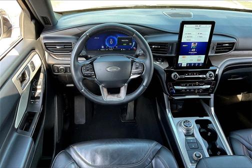 2023 Ford Explorer Platinum