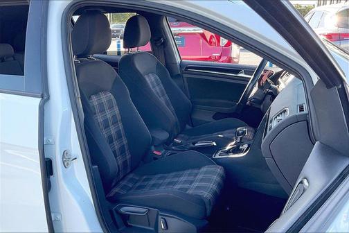 2017 Volkswagen Golf GTI 2.0T S 4-Door