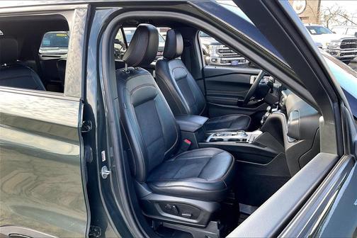 2022 Ford Explorer ST-Line