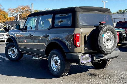 2025 Ford Bronco Base
