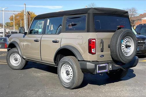 2025 Ford Bronco Base