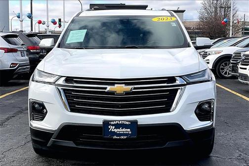 2023 Chevrolet Traverse LT Leather