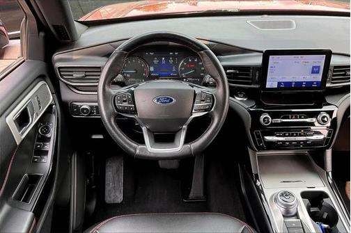 2022 Ford Explorer ST-Line