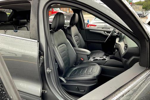 2024 Ford Escape PHEV SE