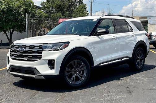 2025 Ford Explorer Active