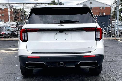 White Metallic 2026 Ford Explorer ST-Line