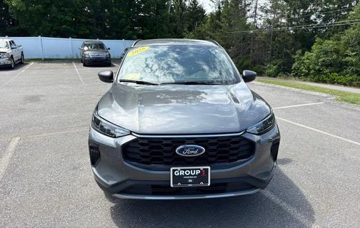 Carbonized Gray Metallic 2025 Ford Escape ST-Line