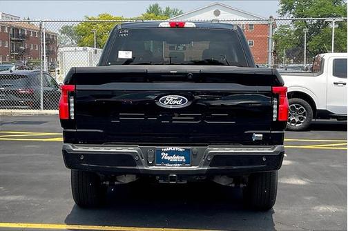 2025 Ford F-150 Lightning Flash