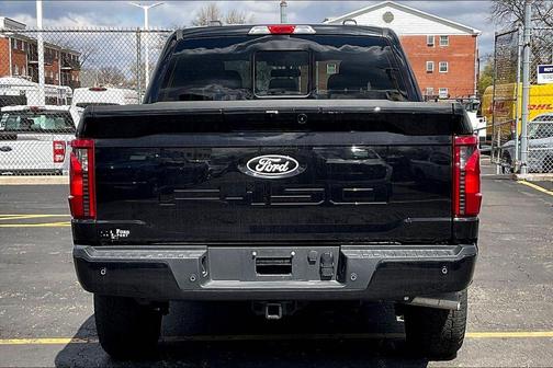 Agate Black Metallic 2026 Ford F-150 XLT