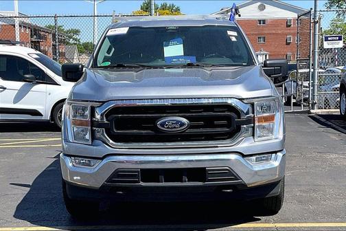 Iconic Silver Metallic 2022 Ford F-150 XLT