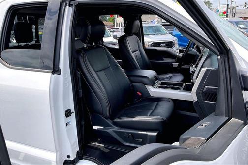 Oxford White 2021 Ford F-250 Lariat
