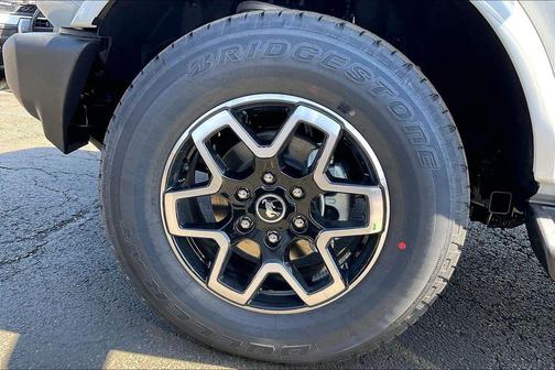 Avalanche 2026 Ford Bronco Outer Banks