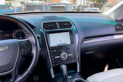 Magnetic Metallic 2016 Ford Explorer Platinum