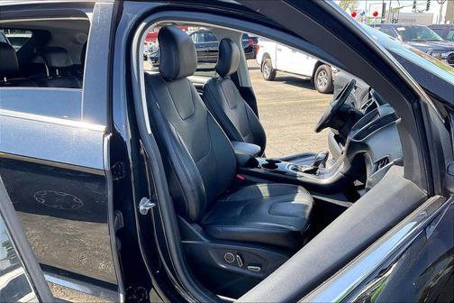 Tuxedo Black Metallic 2015 Ford Edge Titanium