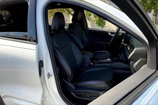 2023 Ford Escape ST-Line Elite