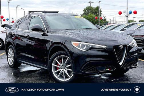 Vulcano Black Metallic 2018 Alfa Romeo Stelvio Ti