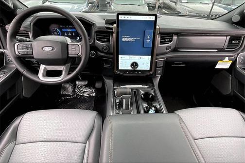 2025 Ford F-150 Lightning LARIAT