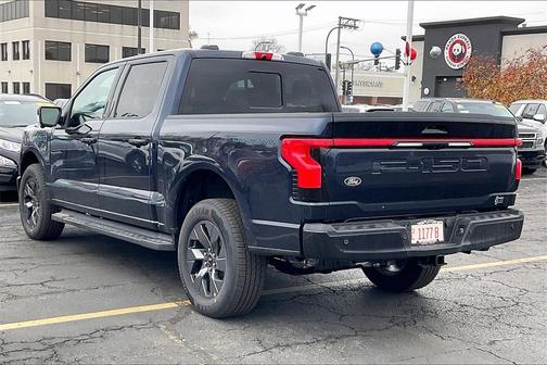 2025 Ford F-150 Lightning LARIAT