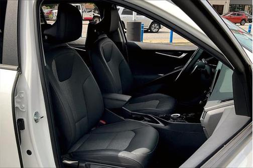 2024 Kia Niro EV Wind