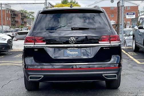 Deep Black 2023 Volkswagen Atlas 2.0T SE