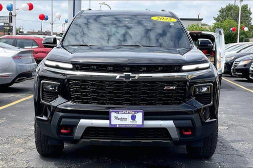 Mosaic Black Metallic 2025 Chevrolet Traverse AWD Z71