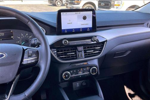 Agate Black Metallic 2022 Ford Escape SE