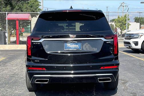 Stellar Black Metallic 2023 Cadillac XT6 Premium Luxury AWD