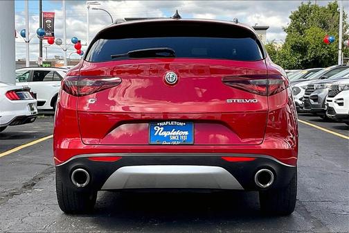 2018 Alfa Romeo Stelvio Sport