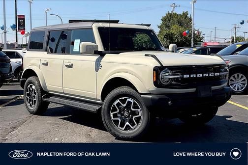 2025 Ford Bronco Outer Banks