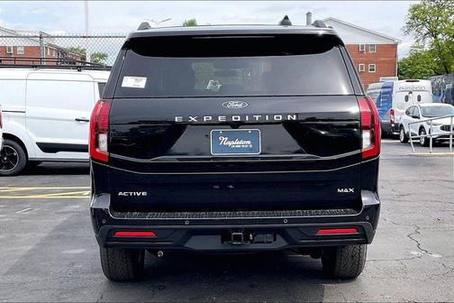 Agate Black Metallic 2026 Ford Expedition Max Active 4x4