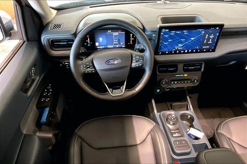 Space White Metallic 2026 Ford Maverick Lobo