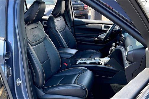Blue Metallic 2021 Ford Explorer ST