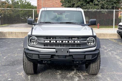 Avalanche Gray 2026 Ford Bronco Base
