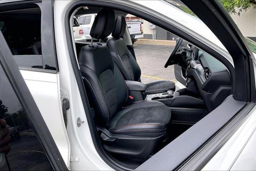 Star White Metallic Tri-Coat 2022 Ford Escape SEL