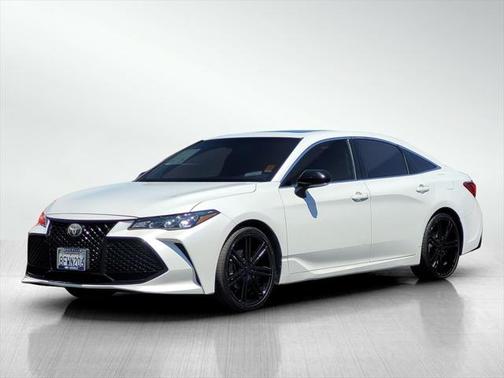 2019 Toyota Avalon XSE