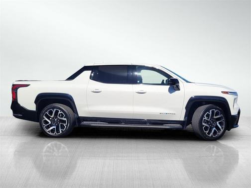 2024 Chevrolet Silverado EV First-Edition RST 4WD
