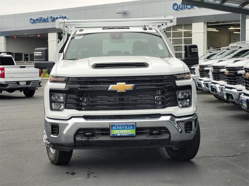 2025 Chevrolet Silverado 3500 WT