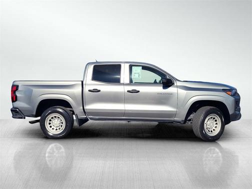 2024 Chevrolet Colorado WT