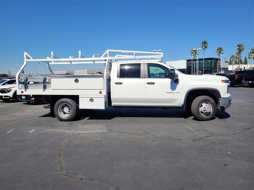 2025 Chevrolet Silverado 3500 WT