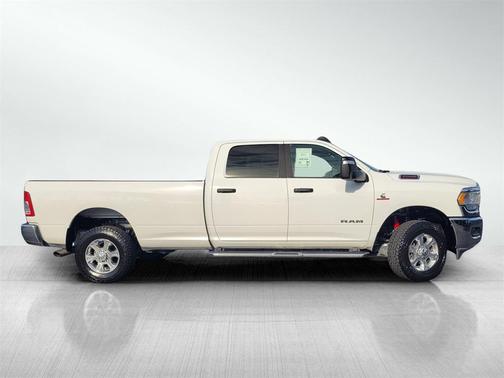 2024 RAM 2500 Big Horn Crew Cab 4x4 8' Box