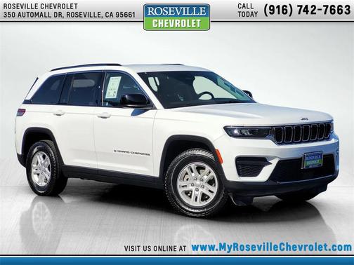 2023 Jeep Grand Cherokee Laredo