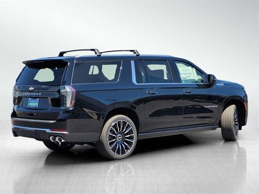 2025 Chevrolet Suburban 4WD High Country