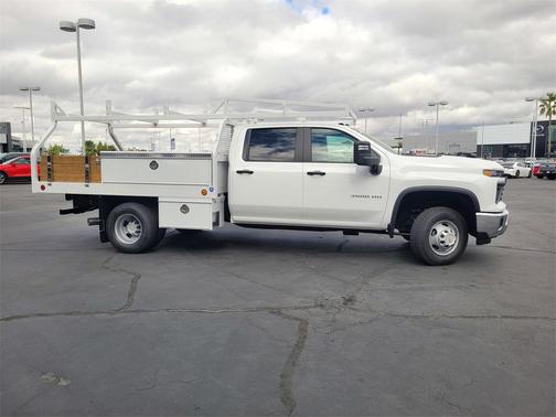 2025 Chevrolet Silverado 3500 WT