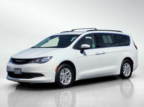 2021 Chrysler Voyager LXI