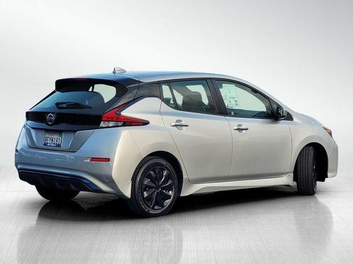 Gray 2018 Nissan Leaf S