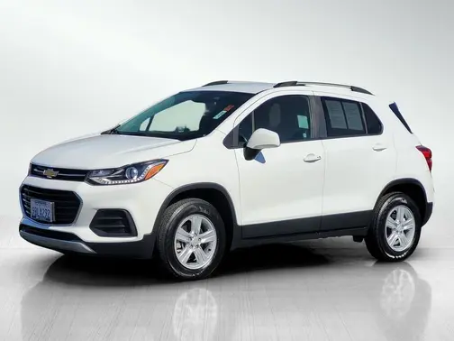 Summit White 2022 Chevrolet Trax LT