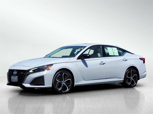 2024 Nissan Altima SR FWD